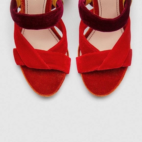 ZARA WOMAN MULTI COLOR SANDALS WITH VELVET STRAPS - Picture 6 of 8
